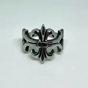 Stainless Steel Fleur-de-Lis Ring – Silver-Tone Gothic Unisex Band