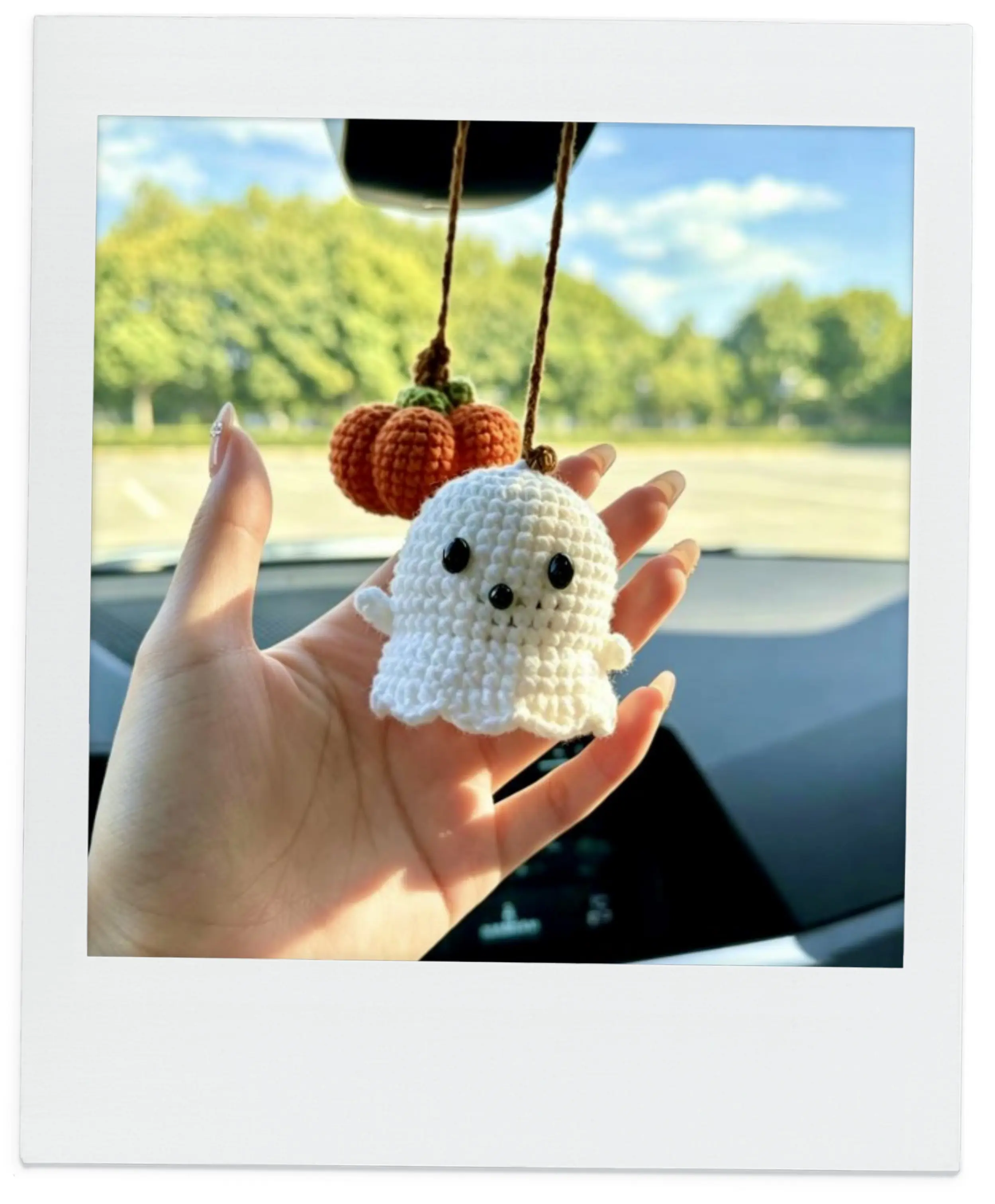 Premium Yarn Handcrafted Crochet Ghost Rearview Mirror Hanger - Halloween Car Decor, Interior Accessories for Car, Automotive Decorative Accessories, Pumpkin Bag, Adds a Spooky Touch with Spooky Charm, Car Interior Ornaments