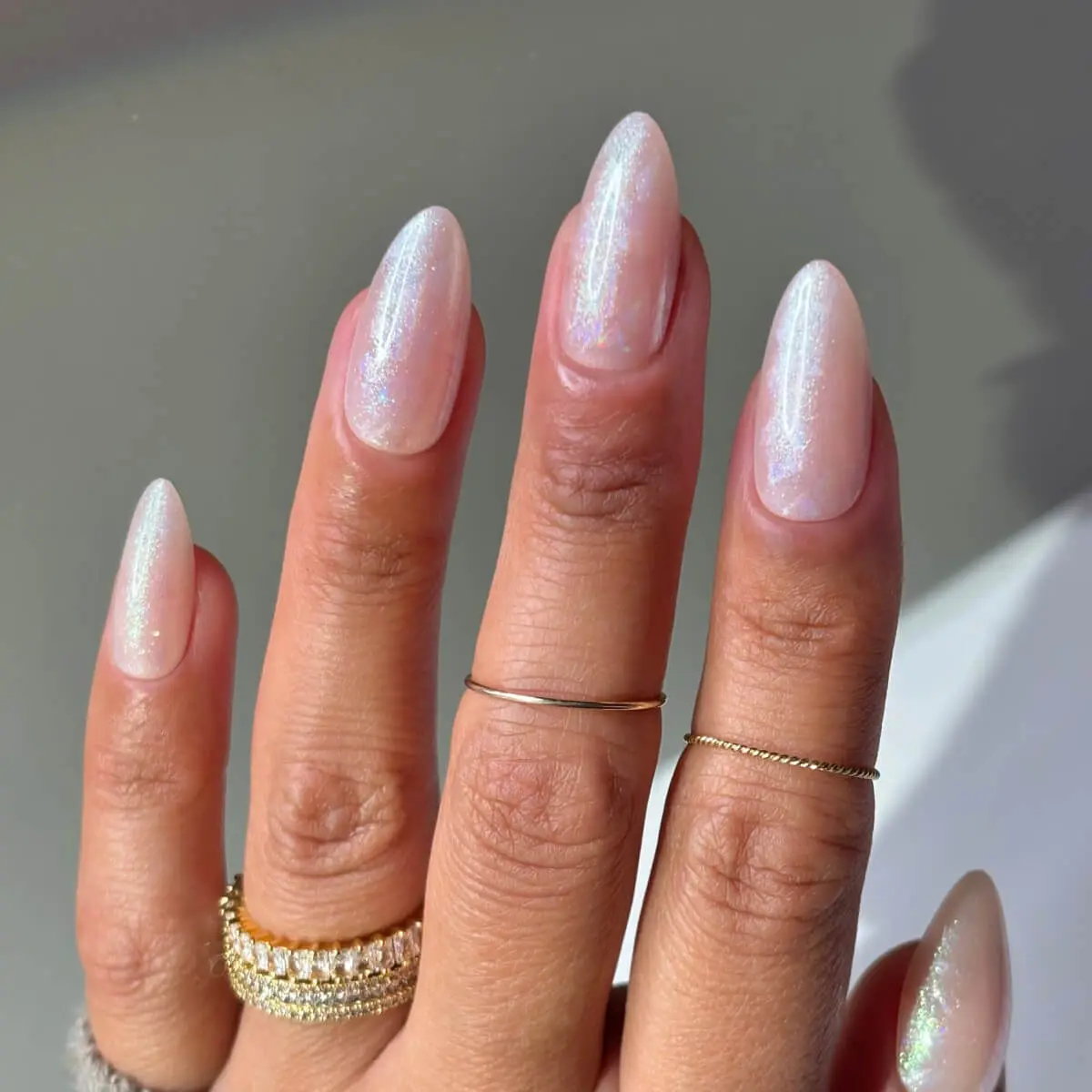 Shine On Medium Almond