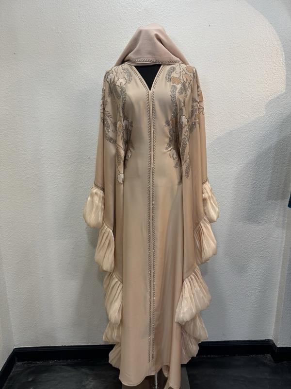 Butterfly Style Dubai Abaya - BBC Elegant Design with Unique Patterns and Sleeves