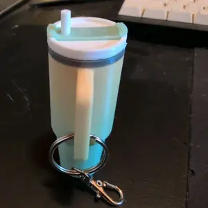 tumbler Chapstick holder