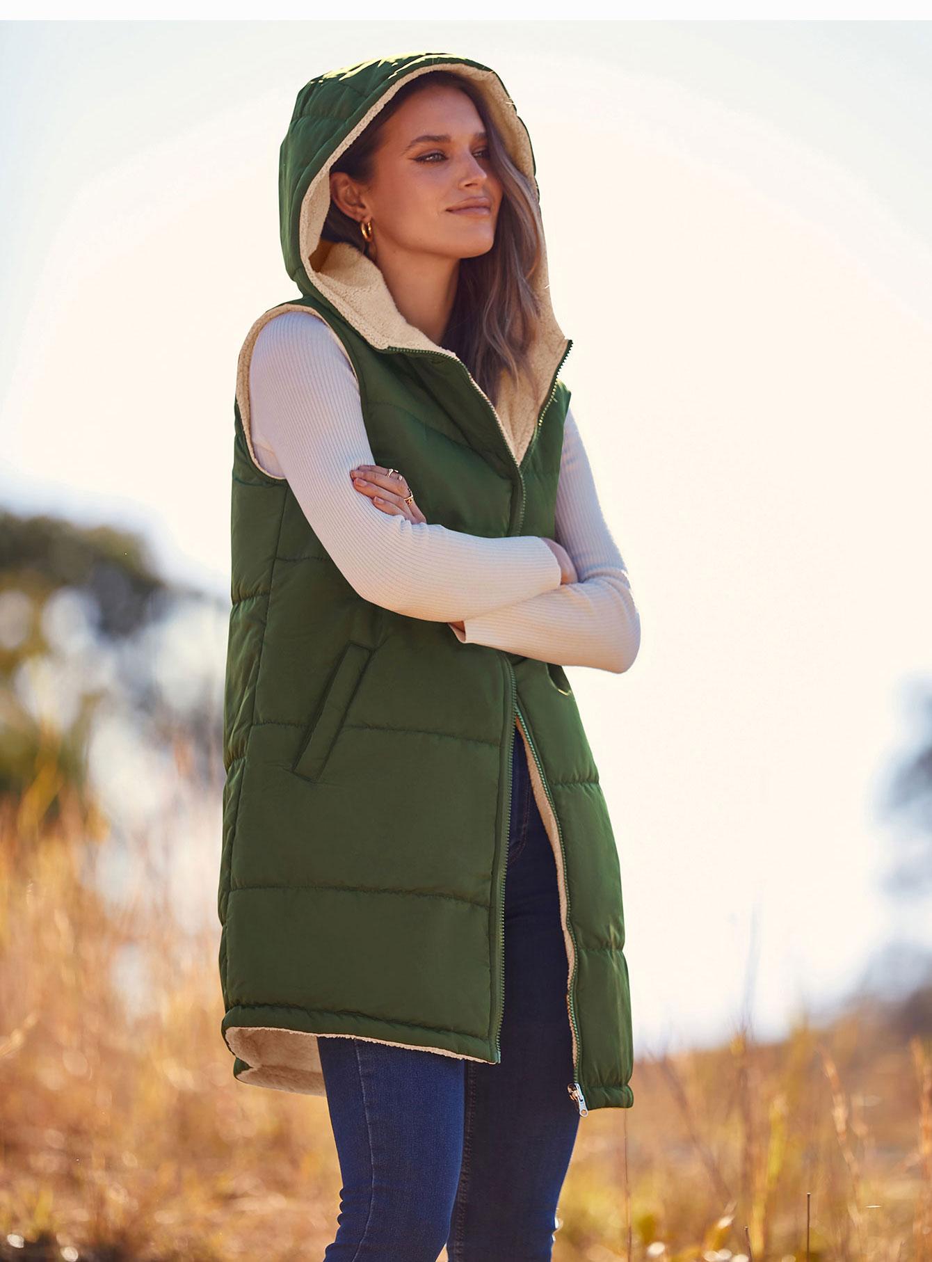 PRETTYGARDEN Women's Army Green Reversible Fleece Vest with Pockets & Hood Zip Up Long Outerwear Coats Machine Washable Minimalist Tops