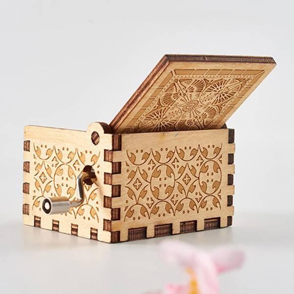 Creative Wooden Hand-Crank Music Box Vintage Musical Toy for Valentine's Day and Birthdays with Engraved Lyrics