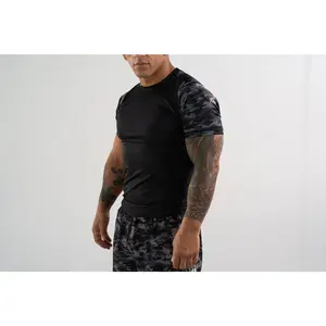 Men's Rash Guard Top — Black Camo