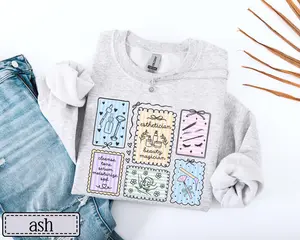 Esthetician Sweatshirt • Licensed Esthetician Stamp Work • Skin Therapist Crewneck • Esthetician Gifts • Esthetics School Graduation