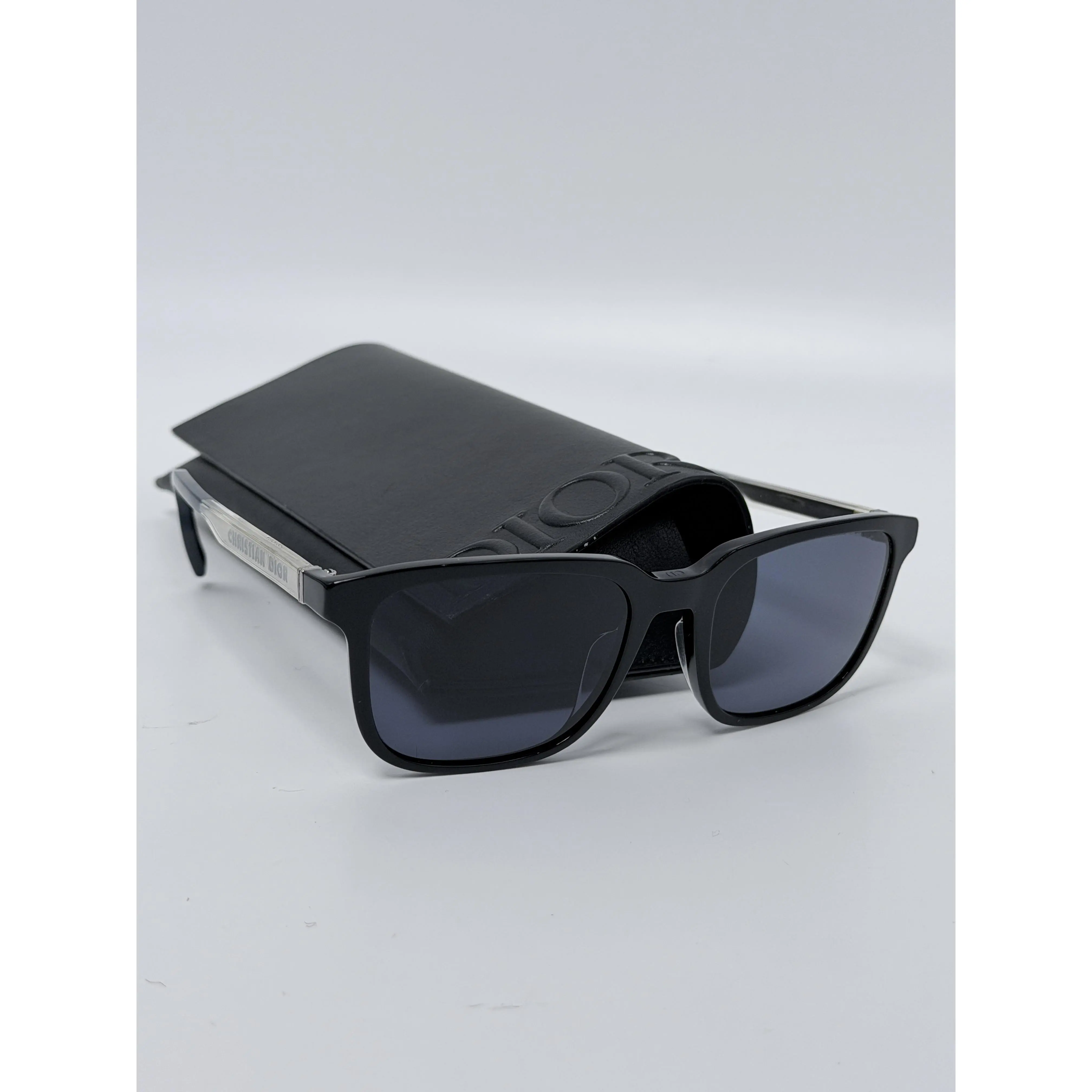 Christian Dior DiorTag SU 10B0 Black Square Sunglasses DR001S