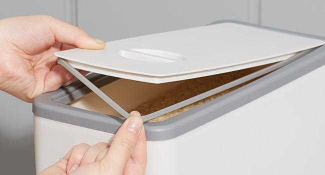 Lifewit Rice Container, Airtight Dispenser with Visible Barrel, Moisture Proof Storage for Grains, Flour, Soybean, Dry Food BPA-Free Utensils