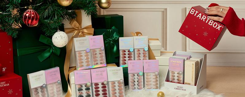 BTArtbox French Tip Press On Nails - Gingerbread Joy, 3D Short Almond Christmas Press On Nails with Glue and Adhesive Tabs for Women in 16 Sizes - 32 Soft Gel