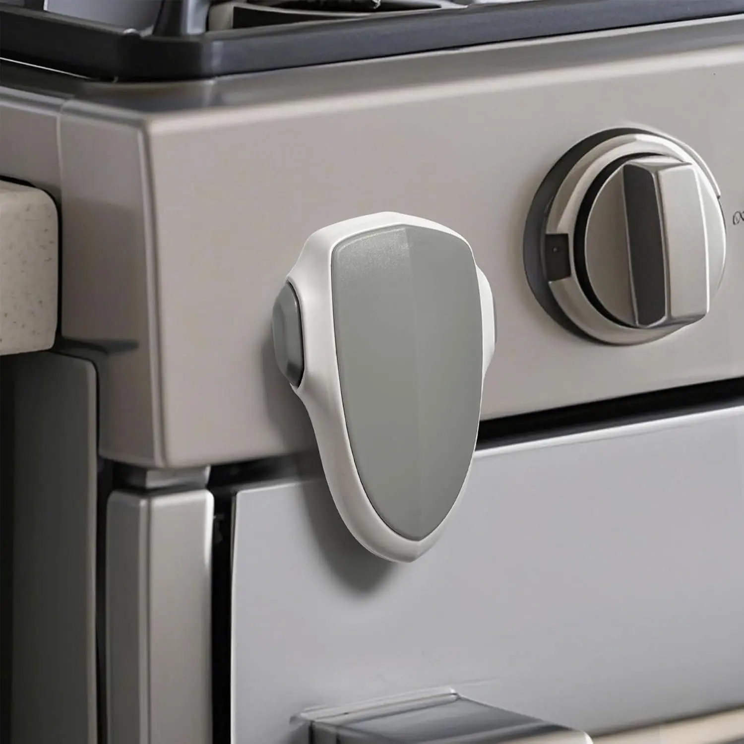 Child Proof Oven Door Latch, Solid Safety Guard for Babies and Toddlers 0 - 3 Years, Easy No-Drill Installation (White)