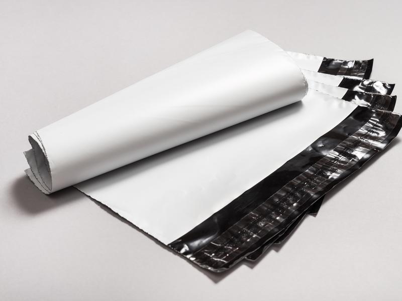 Poly Mailer Envelope Self-Seal Shipping Bag Tear-Resistant Multiple Sizes 100/pack