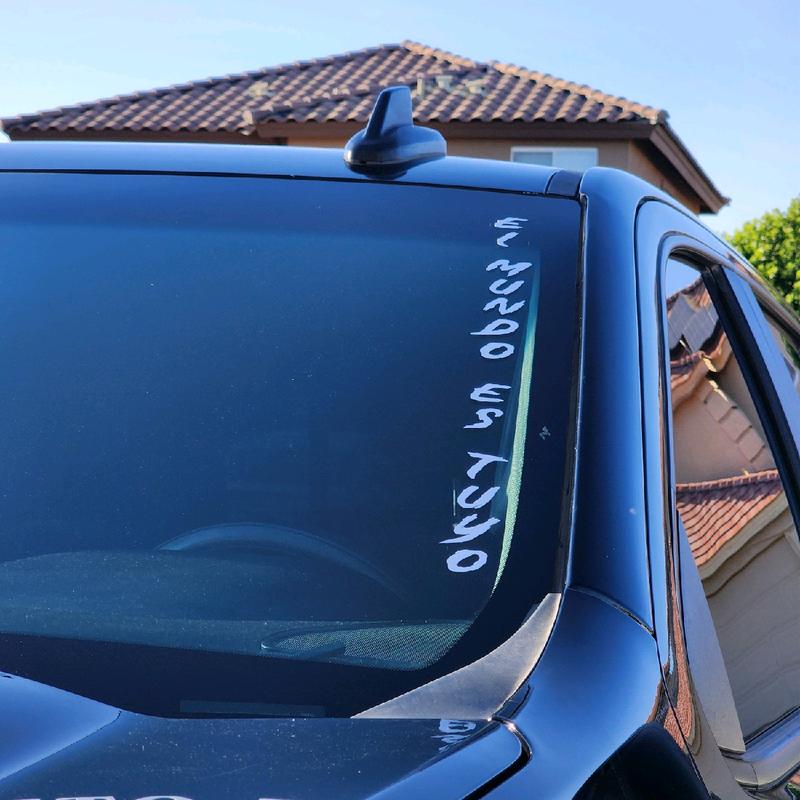 El Mundo Es Tuyo Decal