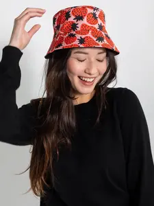 BERTA bucket hat Strawberry
