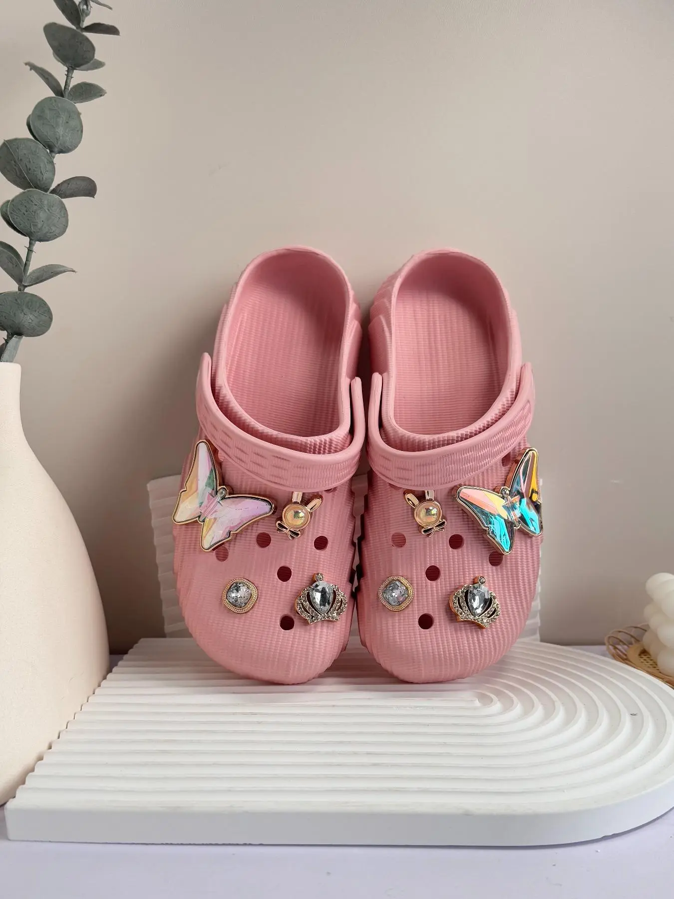 Women's Cute Butterfly Decorated Slides, Casual Soft Comfortable Non-slip Slippers, Slip Ons Slippers, Summer Beach Slippers, Thick Sole Slippers for Indoor & Outdoor Wear, Casual Home Slippers, Walking Shoes
