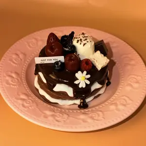 NUWA SQUISHY HAND-MADE STRESS Berry Cake Stress Relief toy