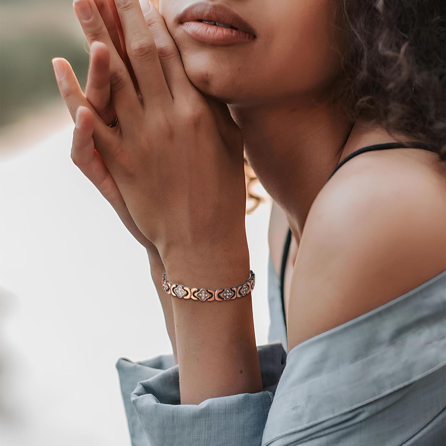 Copper Bracelets for Women – Pure Copper Magnetic Bracelet with 3500 Gauss Effective Magnets, Trendy Stack Stretch Bangle, Modern Fashion Accessories, Perfect Valentine’s Day Gift