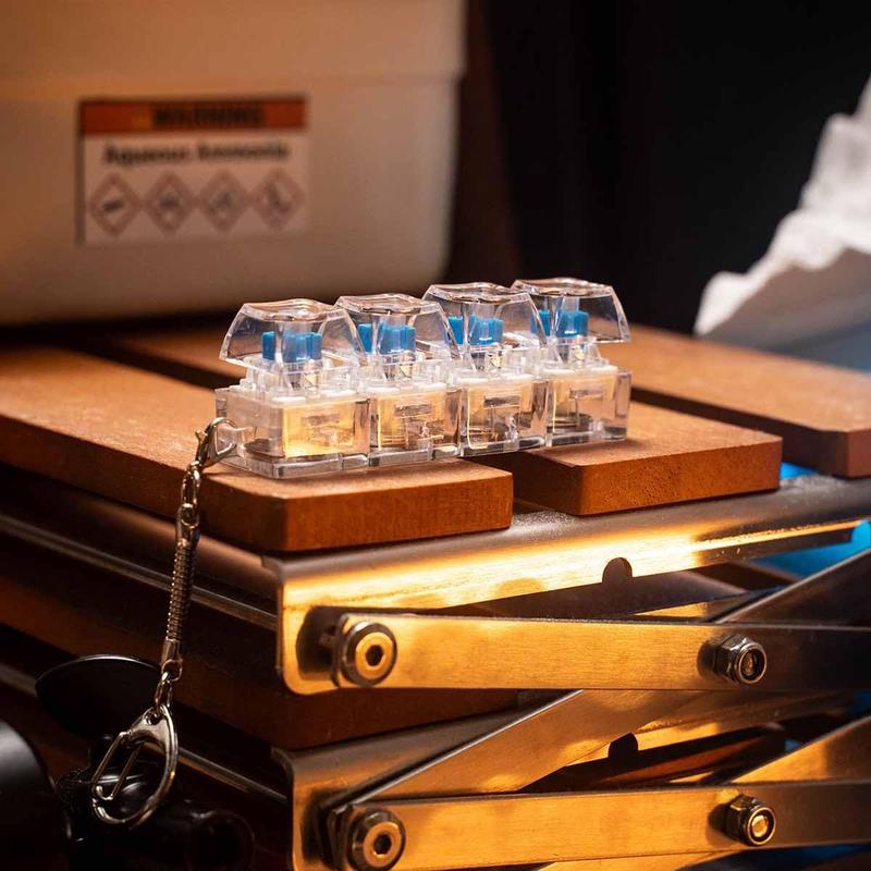 4-Hole Keyboard Fidget Toy for Adults Fidget Keyboard Clicker Toys with LED Lights Keychain Stress Relief for Anxiety Decompression (Black and White)