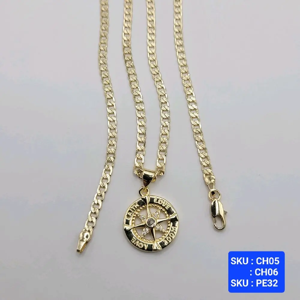 Elegant Pendant 4 point Cardinal wiht clear stones, Love, Eaith, Wooe, Cuban link Diamont Cut Chain 24 ans 18 Inches 4 Millimeters Laminated Gold