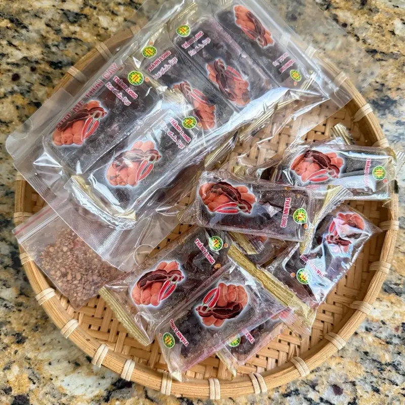 Me Thái Chua Cay 200g – Sweet & Sour Thai Tamarind | Trending Vietnamese Snack + Free Chili Salt