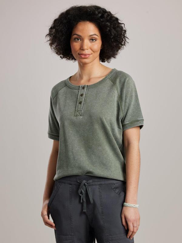 UNIONBAY Women's Tally Basic All-Seasons Knit Mineral Wash Henley Top - Soft Cotton-Polyester French Terry, 1-Piece Loose-Fitting Casual Short Sleeve Serpent-Inspired Lived-In Feel Shirt, Machine/Tumble Dry, Textured Wash, Side Vents, Metal Buttons, Small