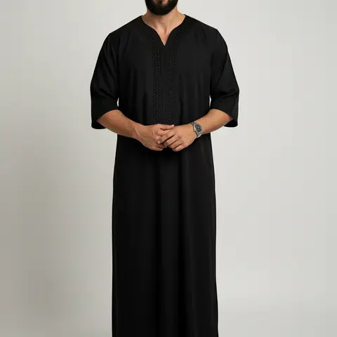 Men’s Embroidered Moroccan Thobe, Black 3/4 Sleeve Robe with V-Neck & Side Pockets, Traditional Muslim Wear for Daily & Special Occasions