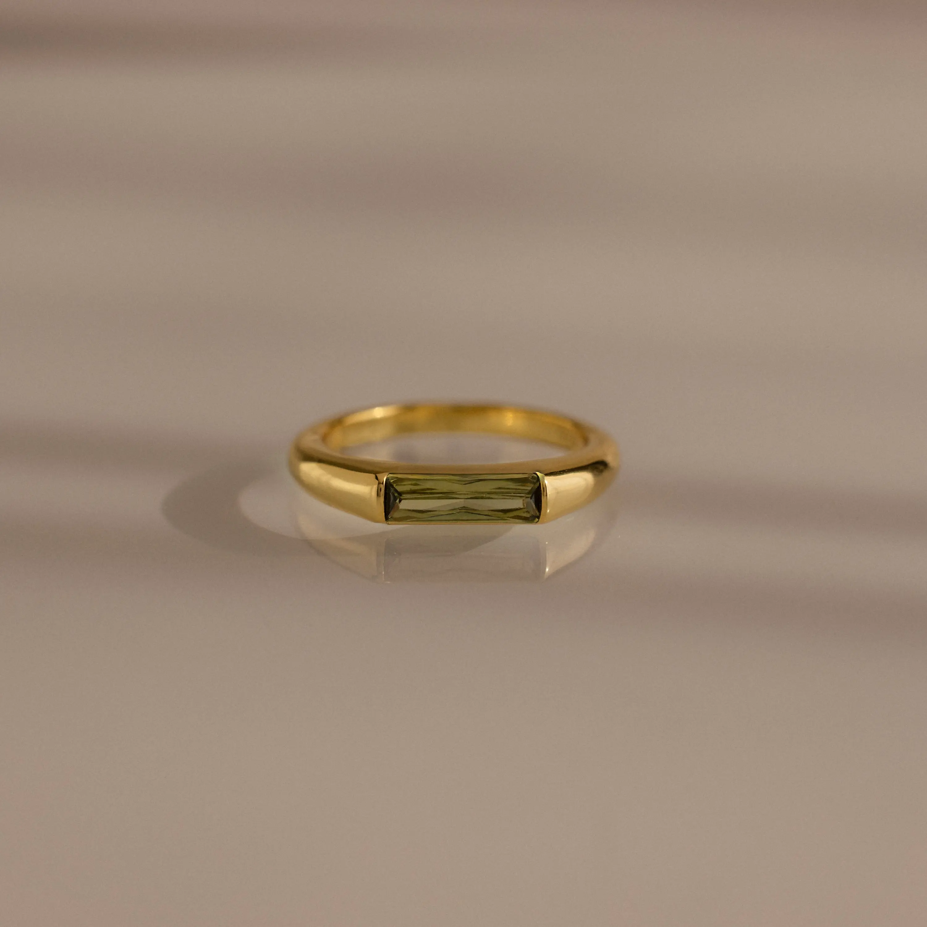 Peridot Baguette Signet Ring by Caitlyn Minimalist - Minimalist Green Crystal Statement Ring - Gemstone Jewelry - Best Friend Gift