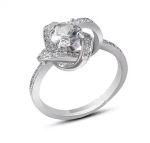 Four-leaf clover Zircon Ring