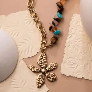 Floral Feint - brown - Paparazzi necklace