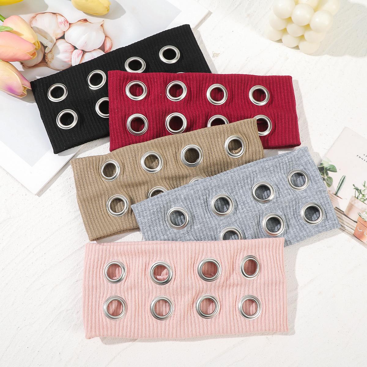 Punk Grunge Hollowed Out Metal Eyelets Wide Elastic Headband For Girl Women Rock Style Steampunk Stretchy Headbands Hair Accessorie Punk Grunge Hollowed Out Metal Eyelets Wide Elastic Headband For Girl Women Rock Style Steampunk Stretchy Headbands Hair Accessorie