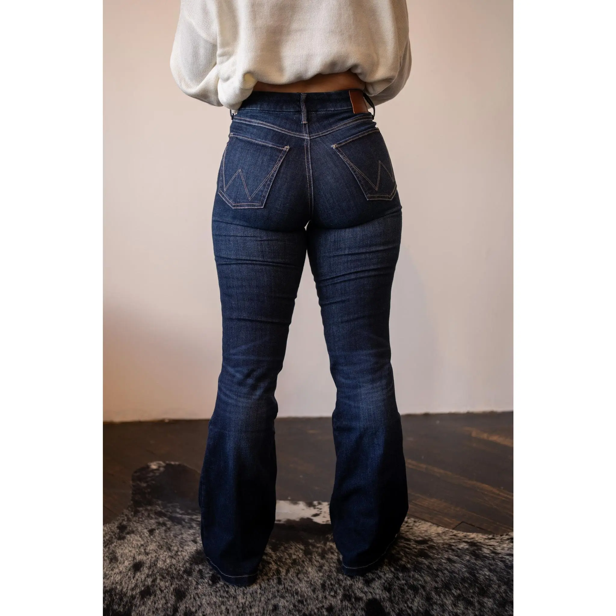 Wrangler Women's Bespoke High-Rise Flare Jeans - Extra Stretch, Darkwash Cotton-Polyester Blend Bottoms, Lady, Button, Western Wear For Women, Flared Pants, High Waist, Zip, 72% Cotton, Soft All Day, Bottom, Cotton Blend