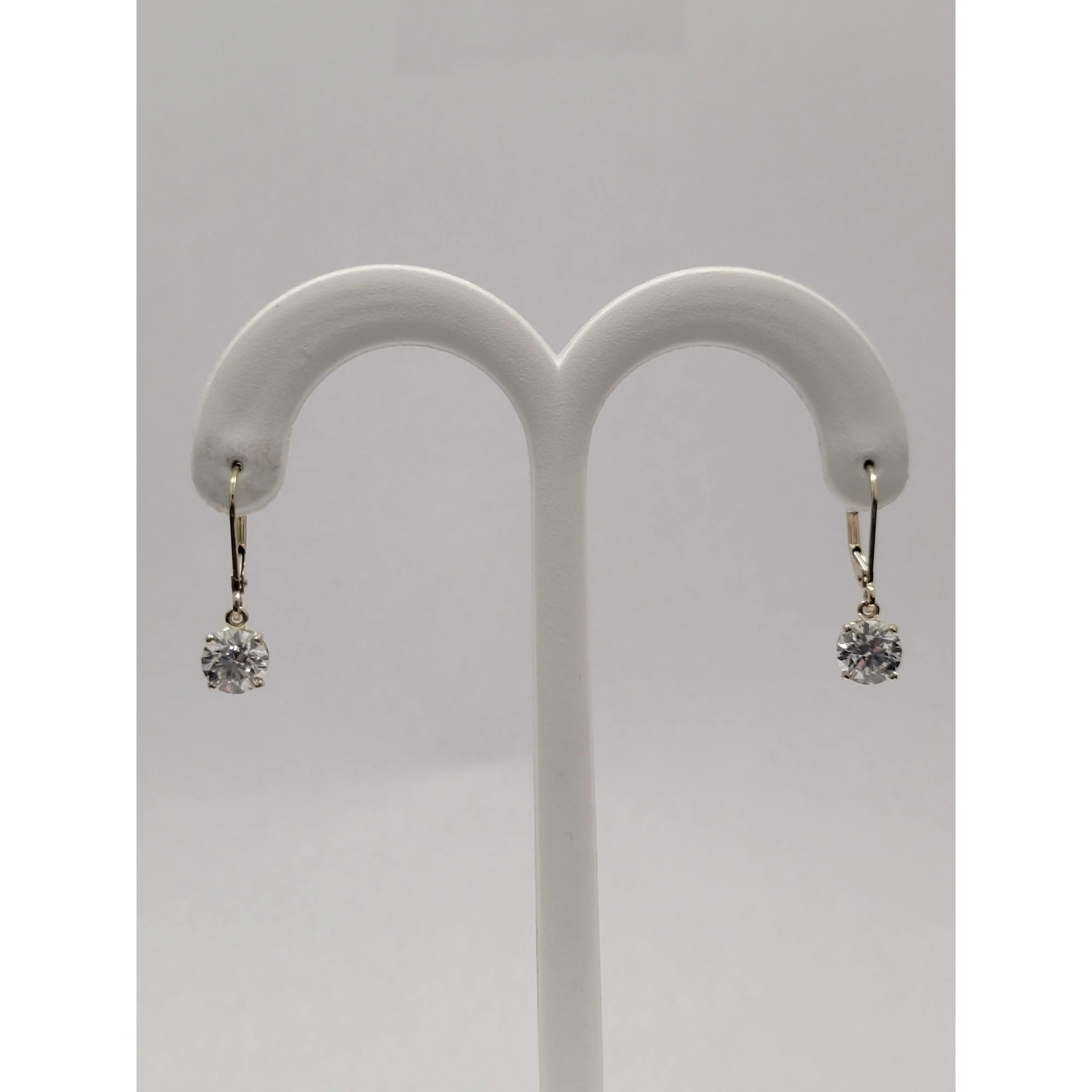 LAB 2ctw Diamond (VS1/D) Leaver Back Dangling Earring In 14kt Yellow Gold Comes With IGI Report