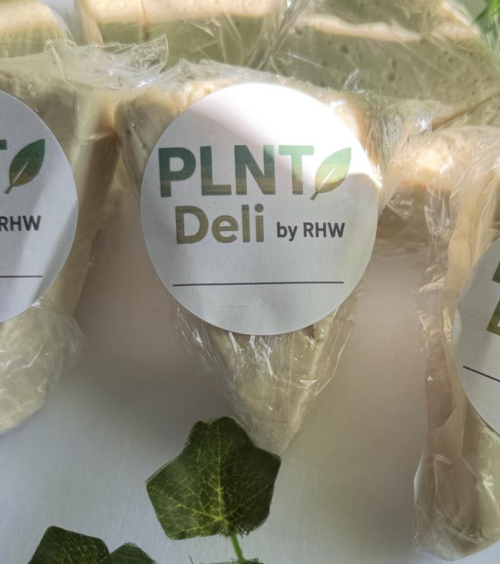 PLNT Deli - Smoked Gouda 5oz (plant-based)