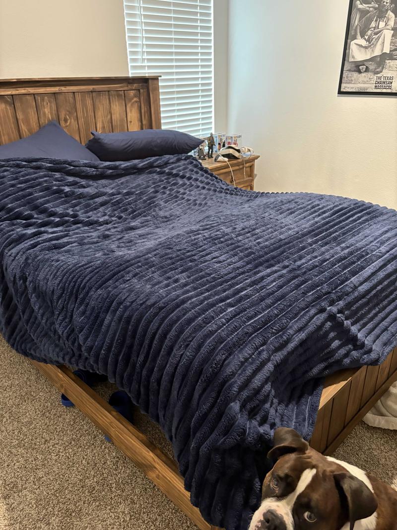 【Valentine's Day gift】Bedsure Luxury  Corduroy Fleece Sleep  Blanket- Ultra Soft, Warm, Cozy Extra Soft  Baby Blanket for Sofa, Bed, Nursery Ideal Seasonal Gift Solid Yellow Color,Autumn Lightweight Comforter