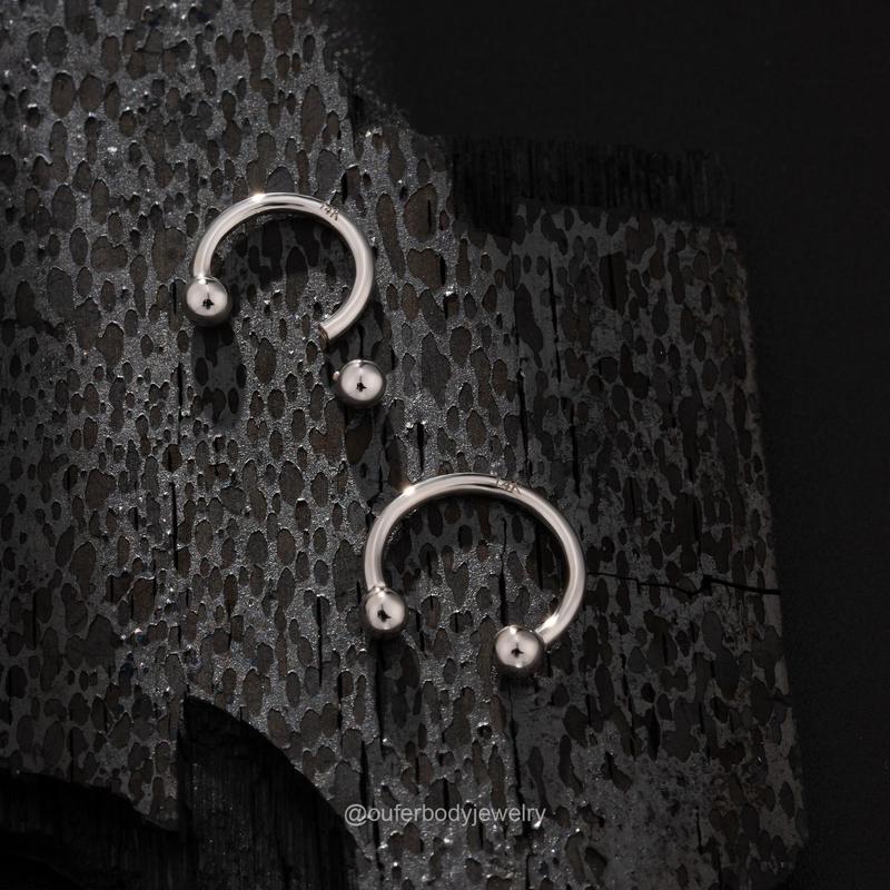 Oufer 14k Solid White Gold 16G Internally Threaded Ball End Horseshoe Septum Nose Piercing Ring -Classic Fit for Everyday Wear Inner Diameter 8mm 10mm