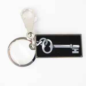 Pre-owned HERMÈS Metal Bag Accessories Hermes Silver Print Charm H25121843