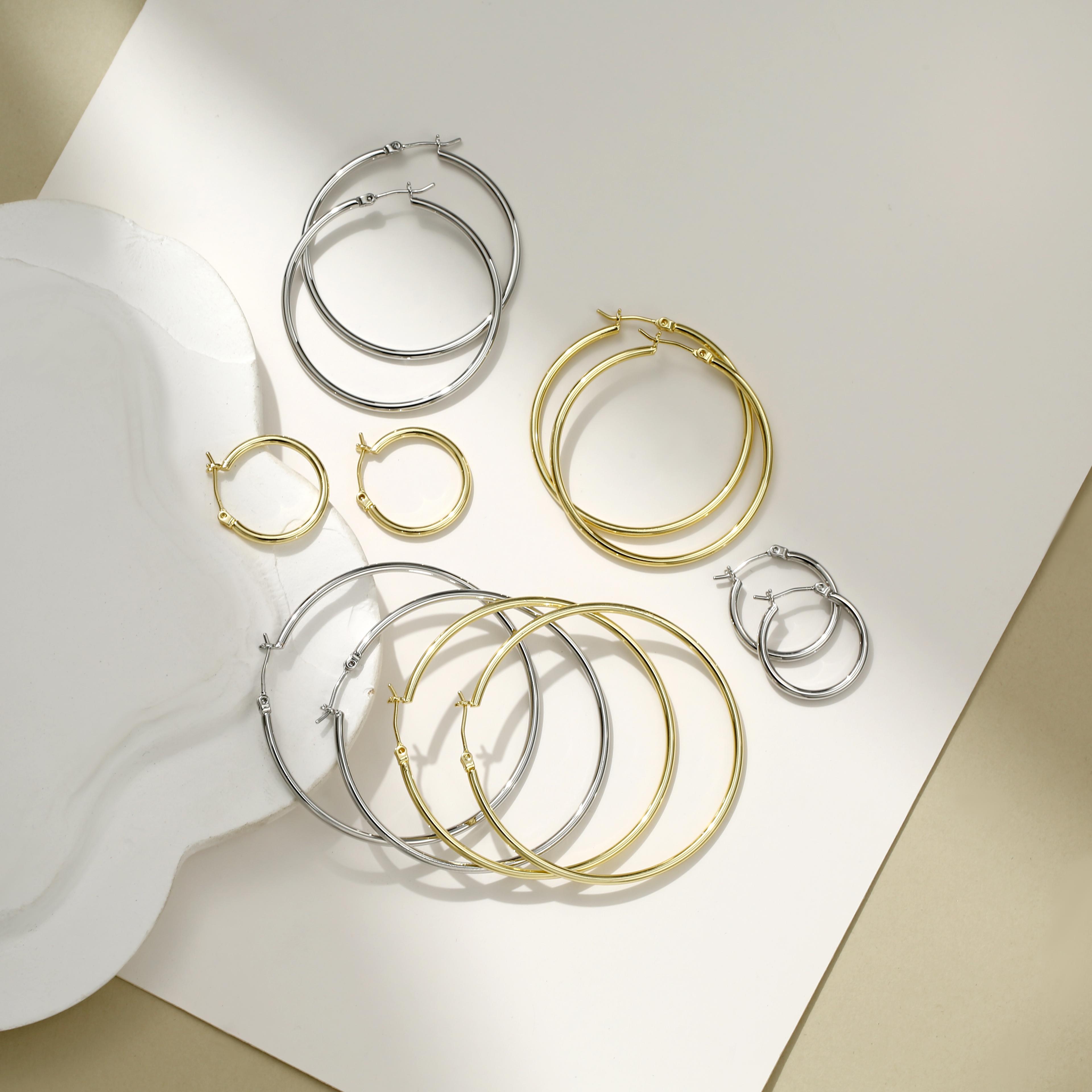 VENOCO 14K Gold/White Gold Plated Hoop Earrings for Women,Danity Silver Hoop Earrings & Gold Earrings With Graduated Curvature,Can be a gift for family and friends