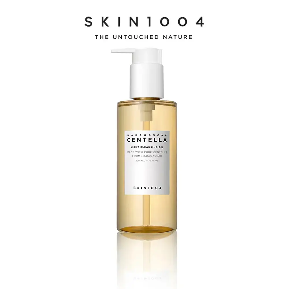 SKIN1004 Centella Light Cleansing Oil, 6.76 fl.oz (200ml) - Hypoallergenic Makeup Remover, Pure Light Oil for Fresh Cleansing & Calming Effect