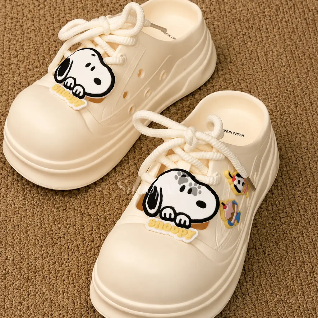 Snoopy - Themed Fashionable Laced Slippers: Cozy for Indoor Relaxing and Casual Home Wear,cozyvibes Soft Shoe, Back To School, Laces, Embroidered