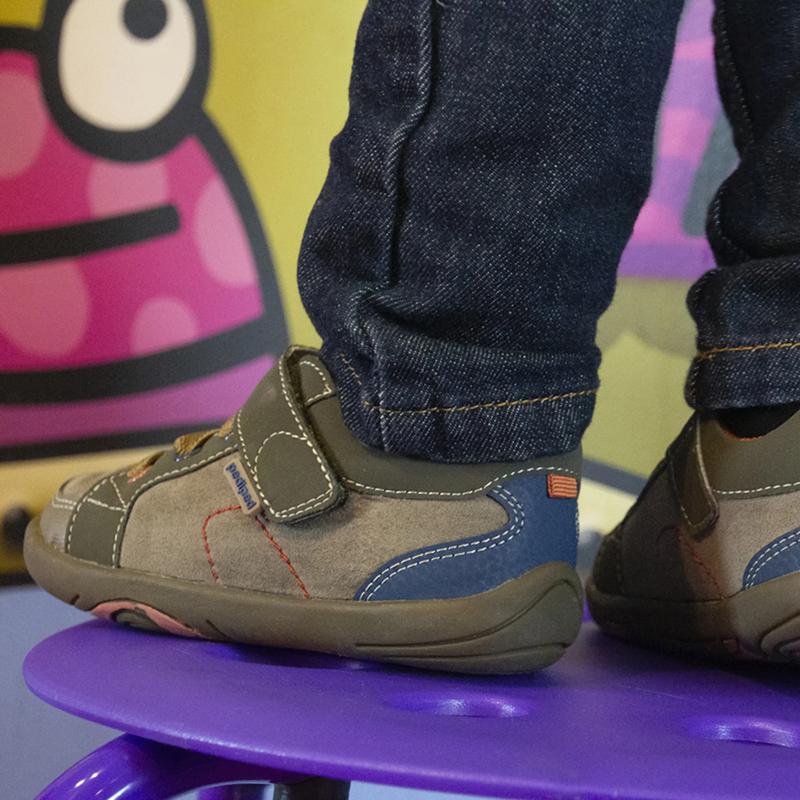 Pediped Dani Originals Grip 'n' Go Flex Earth Bestselling Comfortable Durable Shoes for Growing Feet Secure Fit Flexibility Approved by APMA