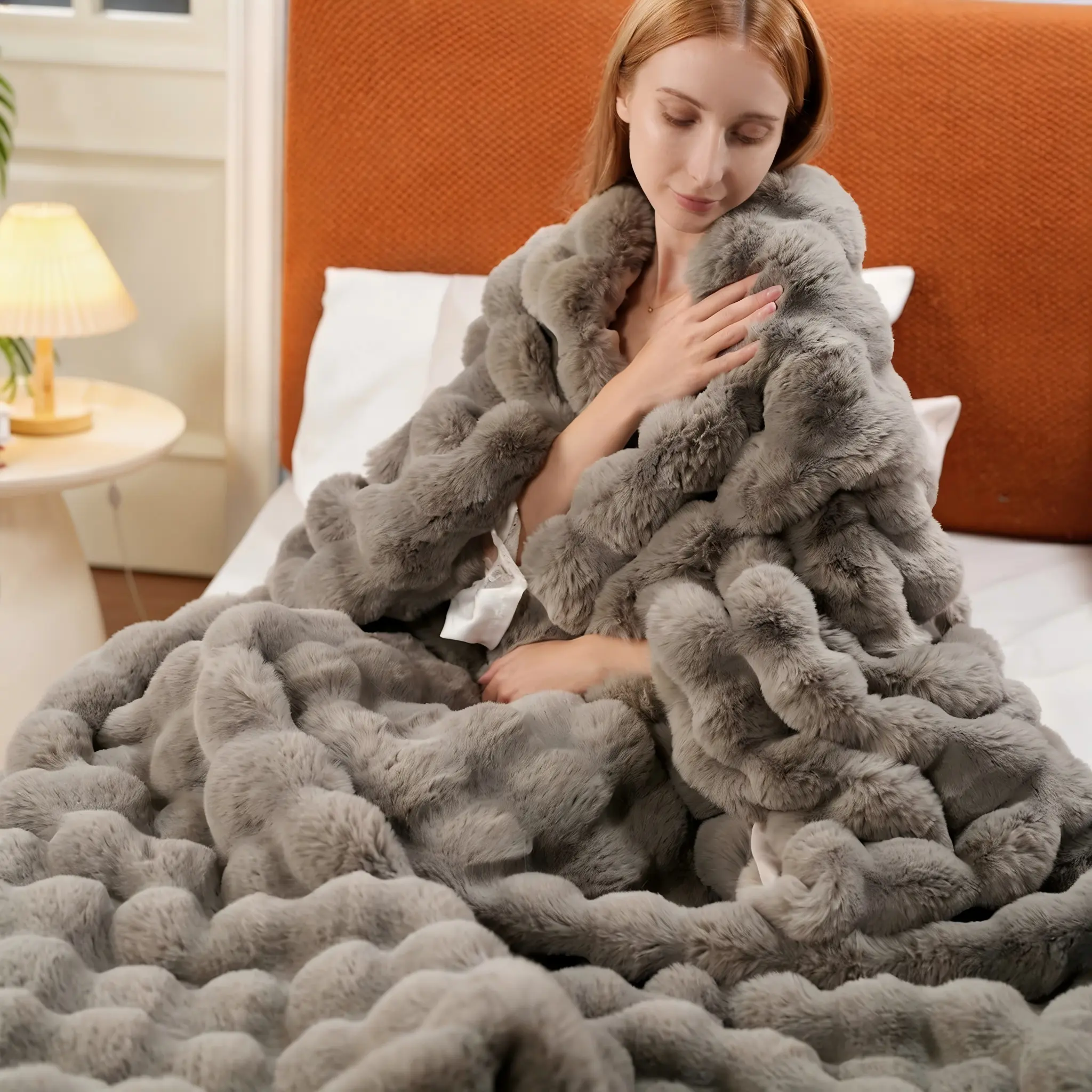 【Father 's Day Gift】MACINSO Warm and comfortable faux rabbit fur blanket, soft and warm sofa throw blanket, office nap blanket, camping and travel blanket, all-season bubble blanket, multi-functional gift blanket