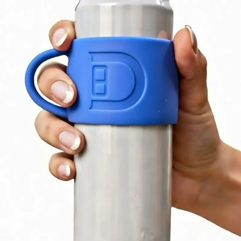 Dring Slim: Star Blue: Silicone Can Grip for Slim 12oz Cans: Drinkware