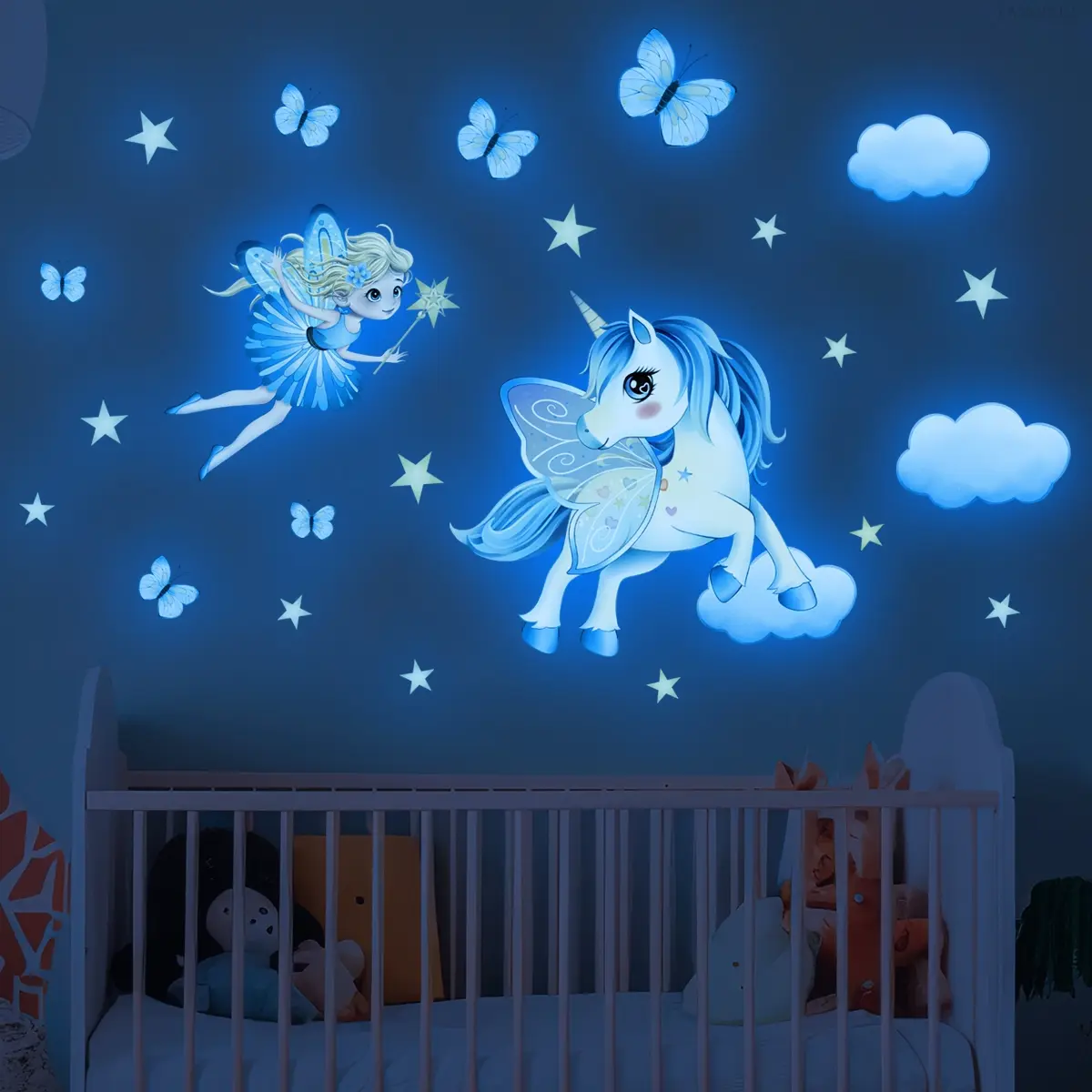 Hand-Drawn Dreamy Fairy Unicorn Blue Glow In The Dark Decorative Wall Sticker, 30x30cm, Home Decor for Living Room & Bedroom, Festival Halloween Decoration, Decorative Stickers, Luminous Wall Sticker