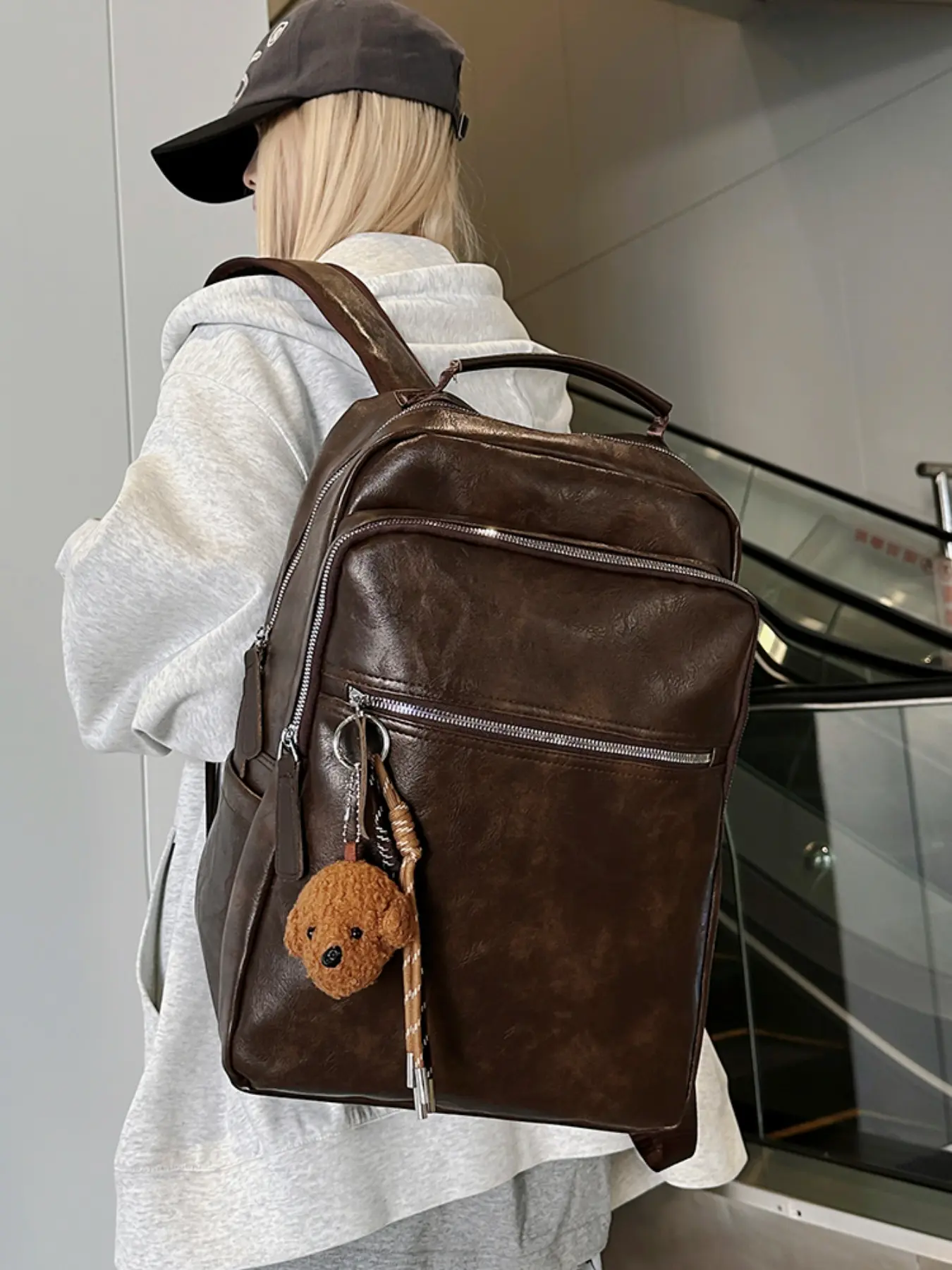 Simple Travel Backpack Large Capacity Soft Leather Durable Bag Unisex Computer Bag Waterproof Student Bookbag