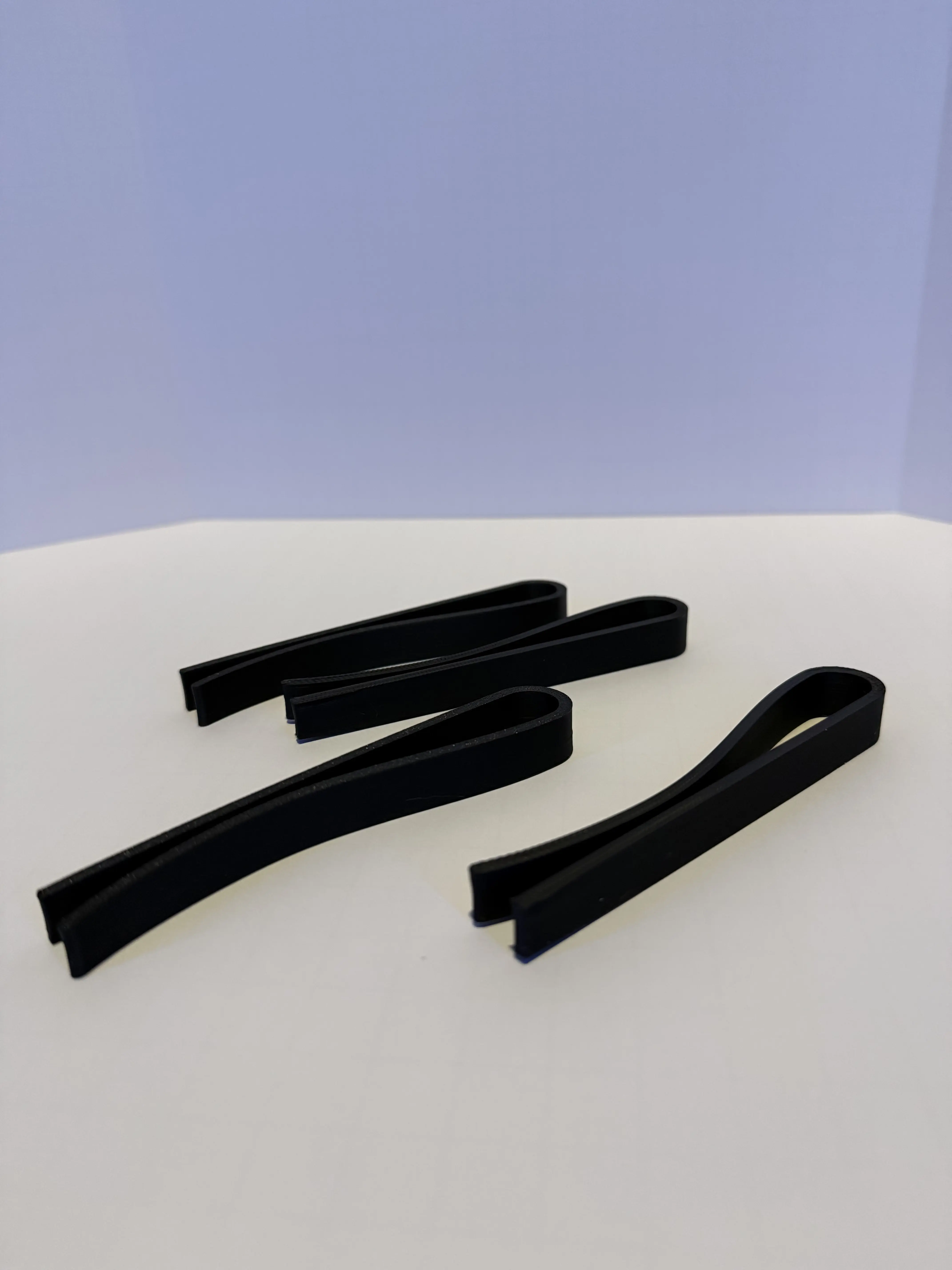 Curtain Clips - Pack of 4 for Adjustable Curtains and Sun Blocking - Ideal for Open Windows and Proper Curtain Adjustment