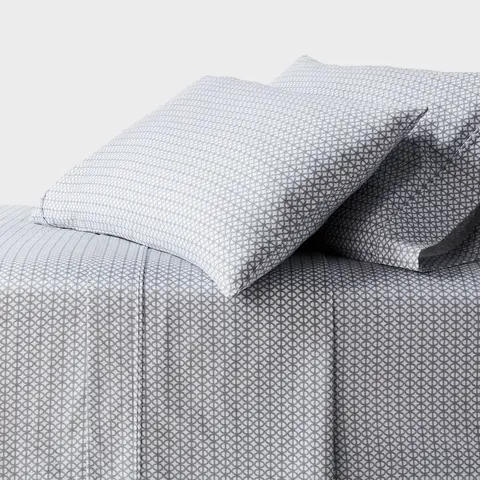 Threshold 400 Thread Count 100% Cotton Fitted Sheet Set - All Around Elastic, Machine Wash, OEKO-TEX Certified