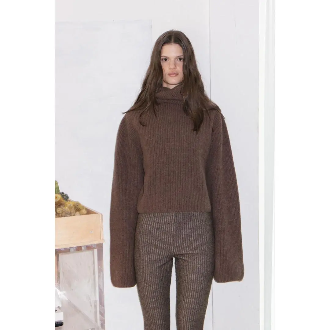 KIM CASHMERE-BLEND SWEATER | chocolate