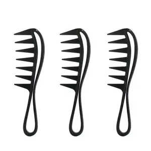 Gift comb!! Free gift!! No purchase required!! Wig accessory, comes with a comb.