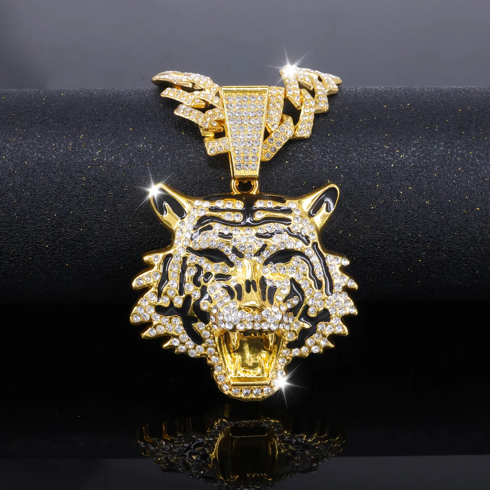 Europe and the United States cool stereo full drill new painting oil tiger head pendant hipster personality men hip hop necklace
