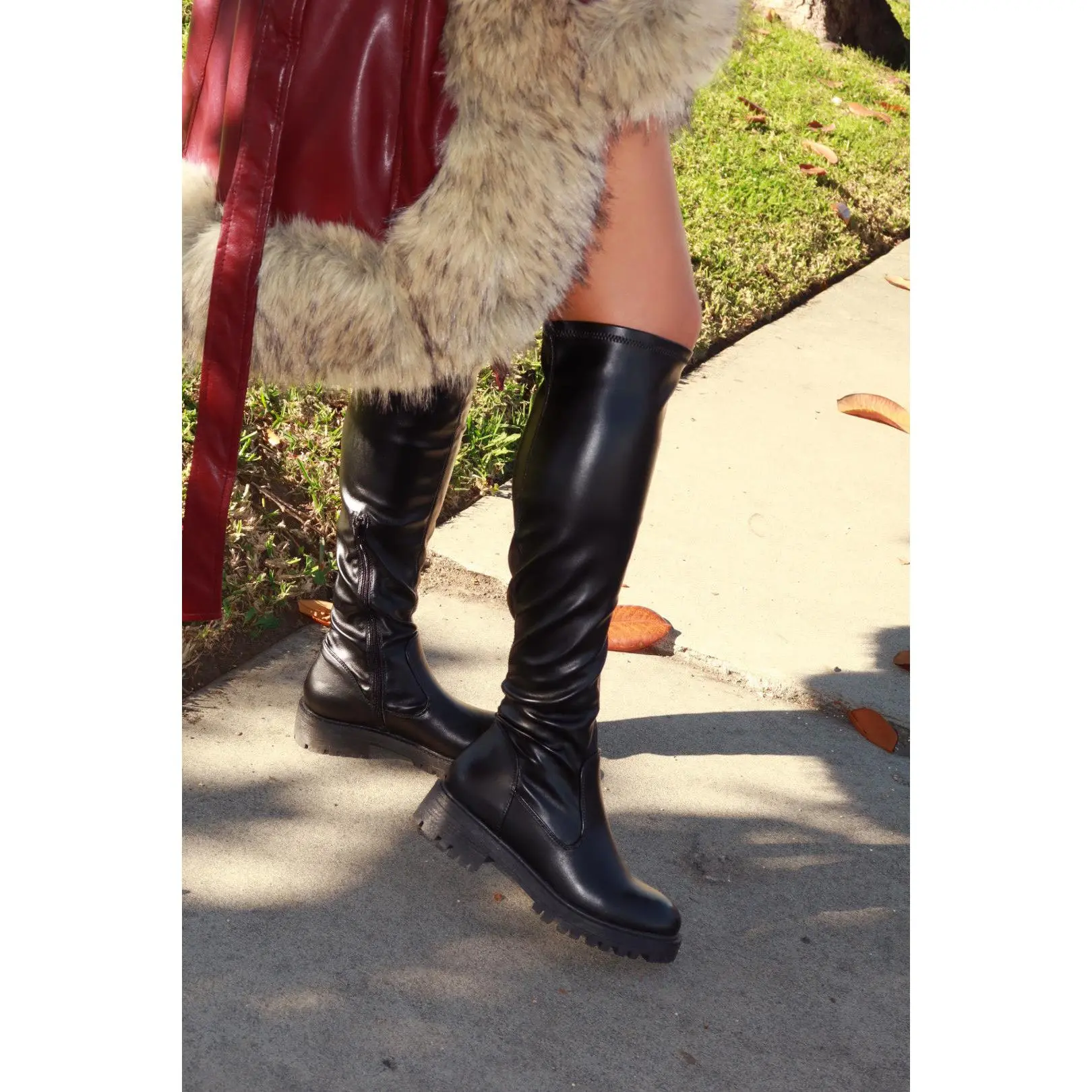 Izzy Flat Boots - Black