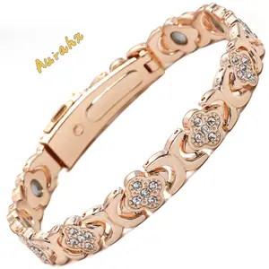 Energy magnet bracelet, pure copper women's bracelet, super strong magnetic therapy bracelet, made of neodymium magnet and sparkling cubic zirconia, adjustable, with infinite four-leaf clover ornaments, effectively relieves pain.
