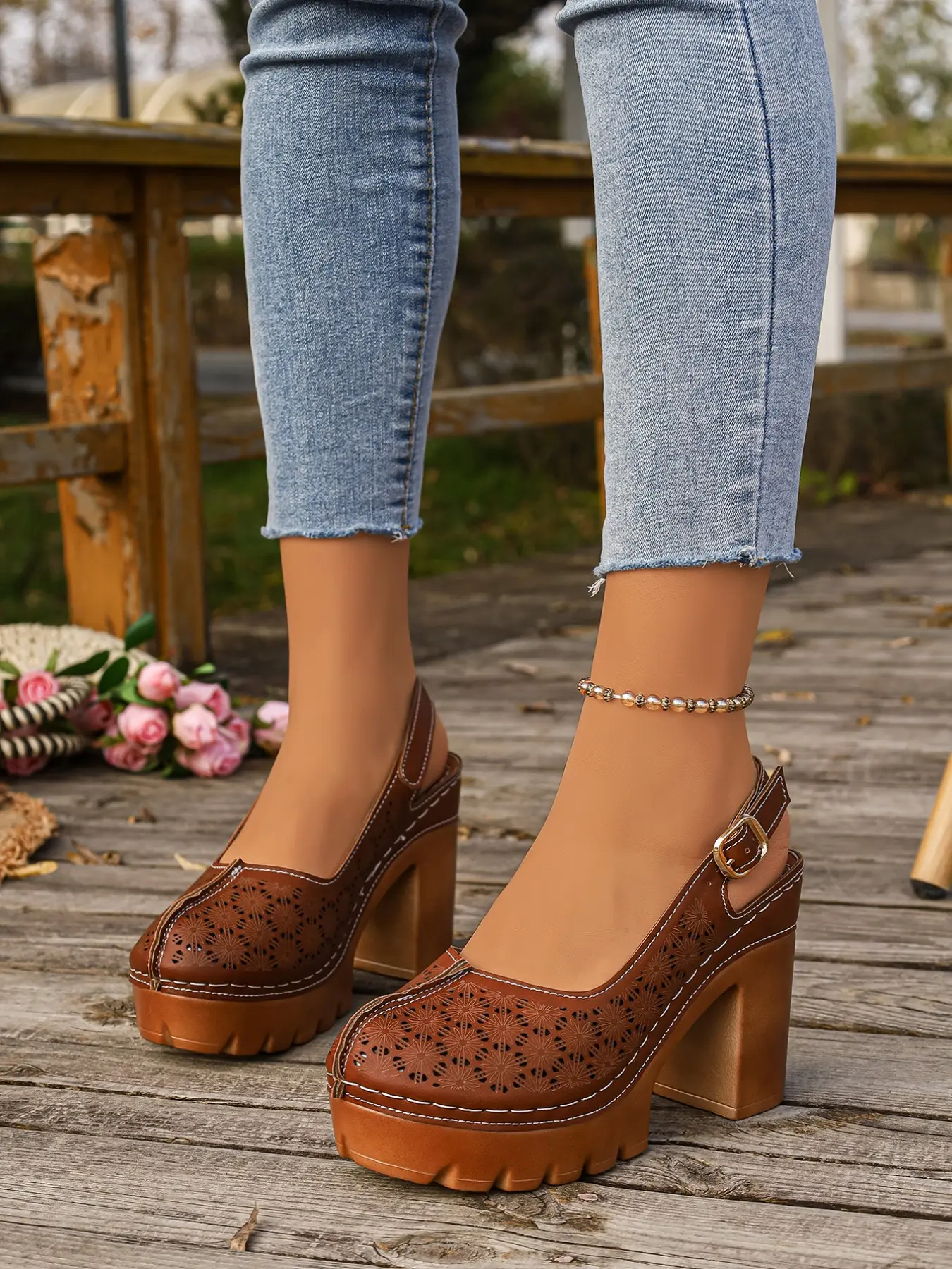 Summer Vintage Hollow Out Backless Thick Sole High Heel Round Toe Sandals for Women, Thick Bottom Shoes, Stylish Retro Design, Comfortable and Trendy, Classic Sandals, Elegant Heeled Shoes, Chic Party Shoes, Summer Party Footwear